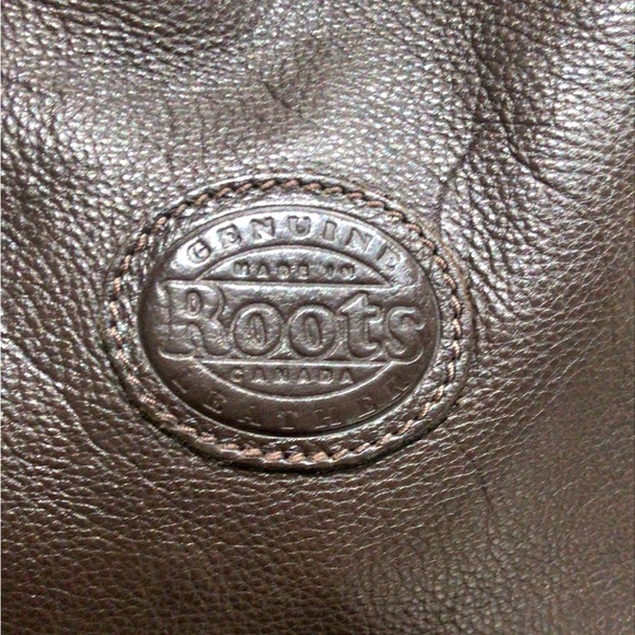 ROOTS Leather Crossbody Bag - Picture 3 of 4